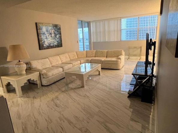 100 Golden Isles Dr 808, Hallandale Beach FL 33009