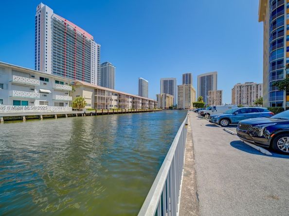 100 Golden Isles Dr 808, Hallandale Beach FL 33009