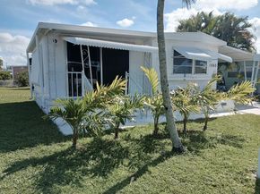 1860 SW 83rd Ter, Davie FL 33324