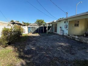 185 E 20th St, Hialeah FL 33010