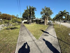 185 E 20th St, Hialeah FL 33010