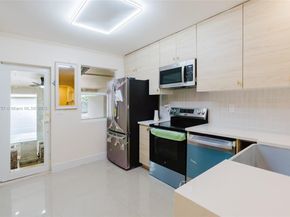 1007 NW 120th St, North Miami FL 33168