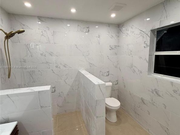 1007 NW 120th St, North Miami FL 33168