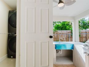 1007 NW 120th St, North Miami FL 33168