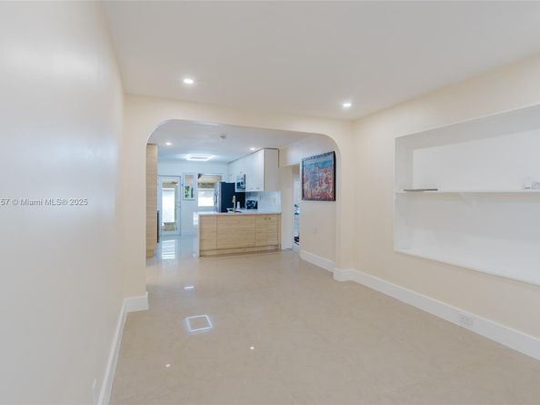 1007 NW 120th St, North Miami FL 33168