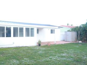 2914 SW 92nd Ct, Miami FL 33165