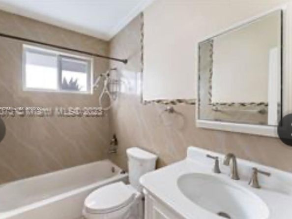 2914 SW 92nd Ct, Miami FL 33165