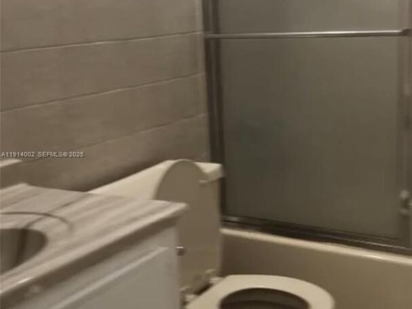 2914 SW 92nd Ct, Miami FL 33165