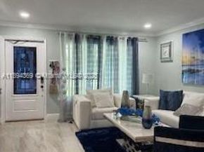 3380 NW 34th St, Lauderdale Lakes FL 33309