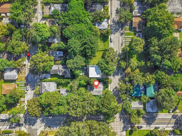 3577 Charles Ave, Miami FL 33133