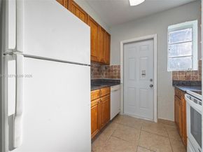 2525 N 23rd Ave, Hollywood FL 33020