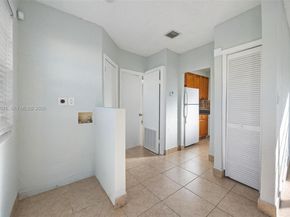 2525 N 23rd Ave, Hollywood FL 33020