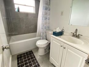1121 NE 214th St, Miami FL 33179