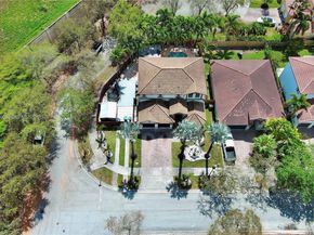 10816 SW 247th St, Homestead FL 33032