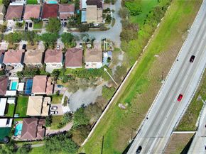 10816 SW 247th St, Homestead FL 33032