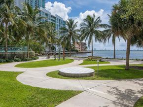 460 NE 28th St 1901, Miami FL 33137