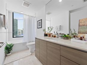 460 NE 28th St 1901, Miami FL 33137