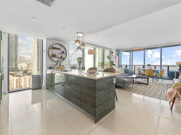 460 NE 28th St 1901, Miami FL 33137