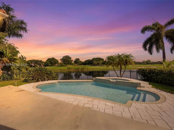 12388 Classic Dr, Coral Springs FL 33071