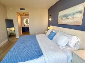 300 Bayview Dr 1801, Sunny Isles Beach FL 33160