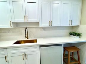 300 Bayview Dr 1801, Sunny Isles Beach FL 33160