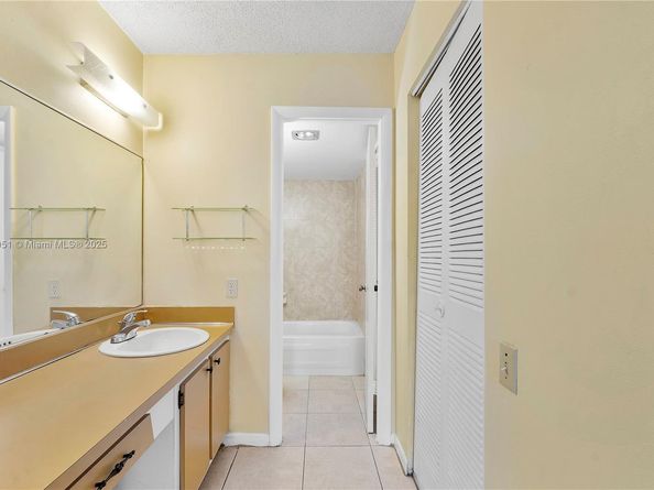 9091 Lime Bay Blvd 110, Tamarac FL 33321
