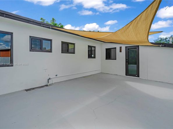 9971 Caribbean Blvd, Cutler Bay FL 33189