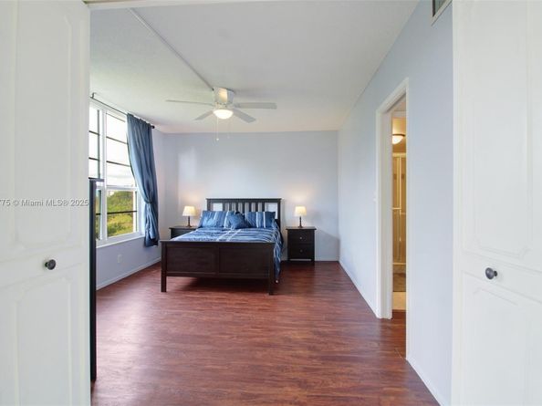 605 Oaks Dr 305, Pompano Beach FL 33069
