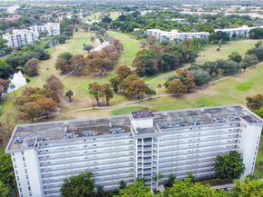 605 Oaks Dr 305, Pompano Beach FL 33069