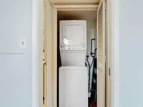 605 Oaks Dr 305, Pompano Beach FL 33069