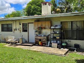 19441 NW 1st Ct, Miami Gardens FL 33169