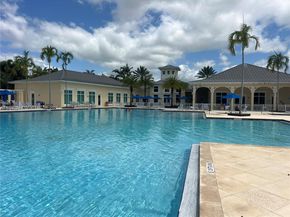 2442 NE 3rd Ct, Homestead FL 33033