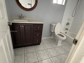 12035 SW 14th St 105, Miami FL 33184