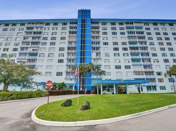 4001 Hillcrest Dr 403, Hollywood FL 33021