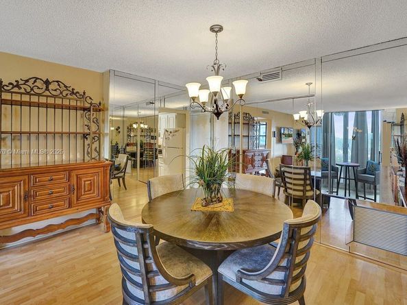 4001 Hillcrest Dr 403, Hollywood FL 33021