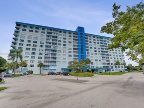 4001 Hillcrest Dr 403, Hollywood FL 33021