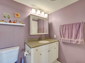 4001 Hillcrest Dr 403, Hollywood FL 33021