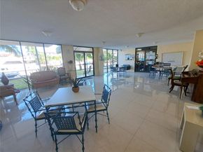 2935 NE 163rd St 2Q, North Miami Beach FL 33160