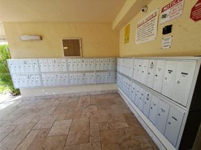 2935 NE 163rd St 2Q, North Miami Beach FL 33160