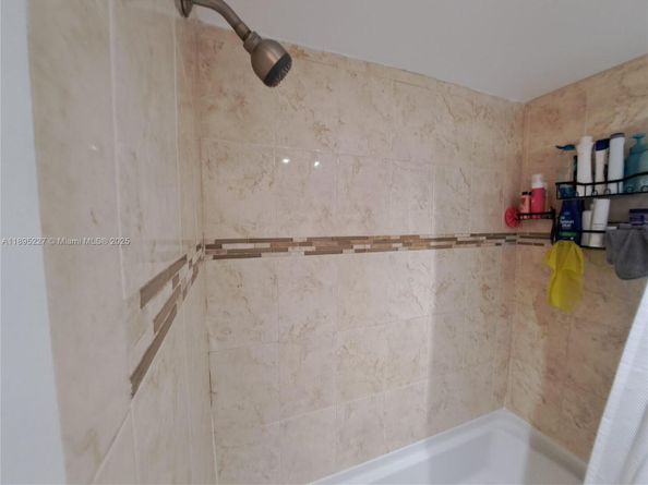2935 NE 163rd St 2Q, North Miami Beach FL 33160
