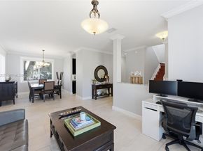 1521 NW 178th Ter, Pembroke Pines FL 33029