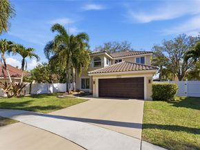 1521 NW 178th Ter, Pembroke Pines FL 33029