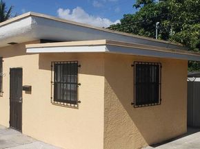 1079 NW 112th Ter, Miami FL 33168