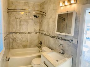 1079 NW 112th Ter, Miami FL 33168