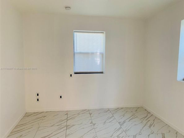 1079 NW 112th Ter, Miami FL 33168