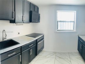 1079 NW 112th Ter, Miami FL 33168