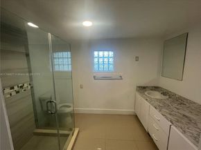 1079 NW 112th Ter, Miami FL 33168