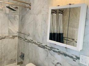 1079 NW 112th Ter, Miami FL 33168