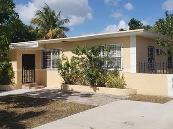 1079 NW 112th Ter