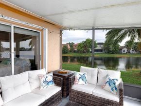 2002 NW 184th Way, Pembroke Pines FL 33029